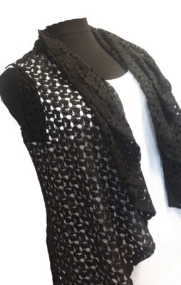 Strikket oval vest fra Gozzip Strikket oval vest fra Gozzip