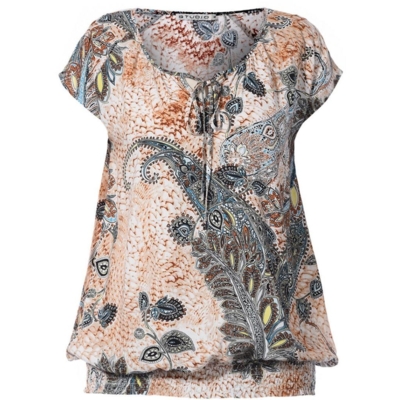 Bluse m. mangefarvet grafisk print - Studio Bluse m. mangefarvet grafisk print - Studio