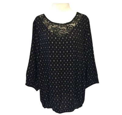 Sort bluse m. hvidt print - OneMore Sort bluse m. hvidt print - OneMore